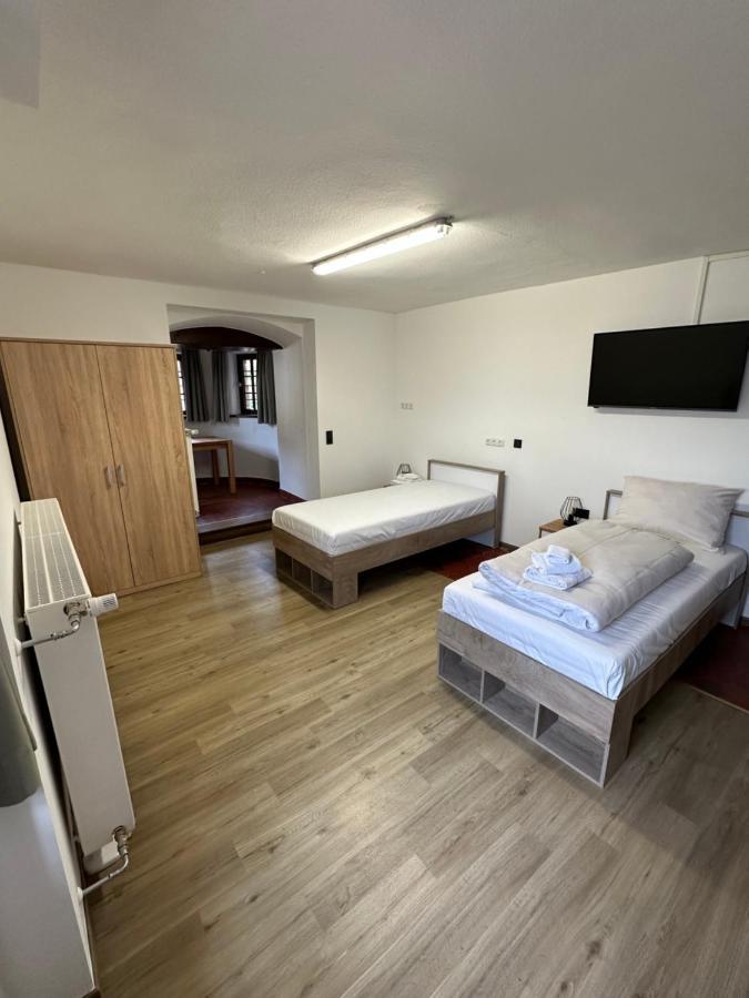 Gentilburg Und Gaertnerhaus Aschaffenburg Apartment Bagian luar foto